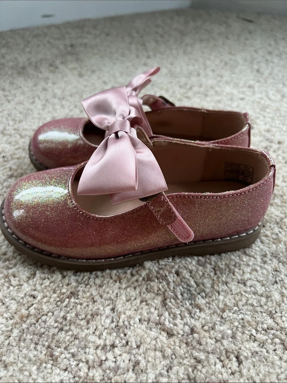 Sparkle Pink Bow Dress Shoes.